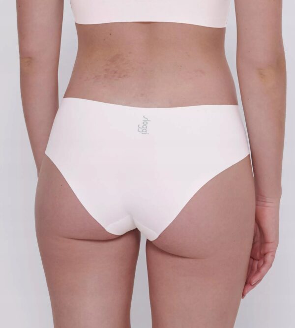 BEZSZWOWE MAJTKI DAMSKIE SLOGGI ZERO FEEL HIPSTER 2.0 S / 00GZ