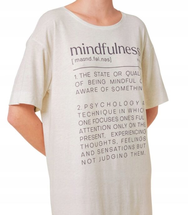 Triumph koszula nocna damska NDK SSL 10 CO/MD krótki rękaw r.46